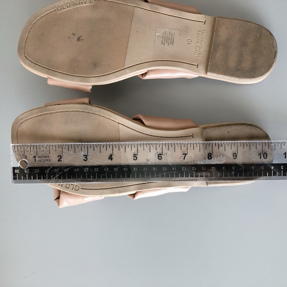 Old Navy sandals size 10 flip flops women’s shoes - Picture 8 of 8